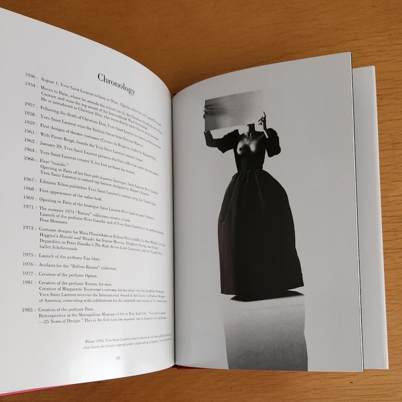 Assouline – Yves Saint Laurent (2008) - Picture 13 of 16